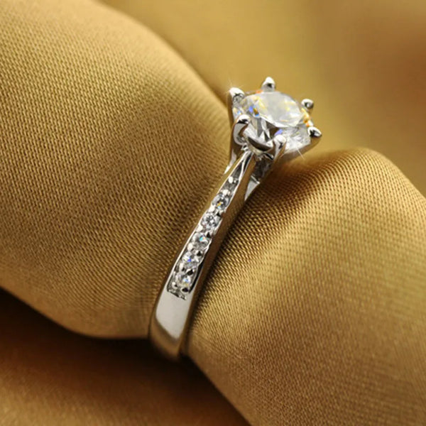 Luxury 925 Sterling Silver Classic Ring for Women Six claw jewelry simple 70ct diamond ring imitation diamond women's ring — view 2